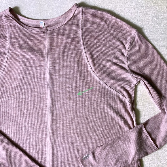 Free People Movement Lay Up Long Sleeve Top Woman’s Medium Mauve Pink Thumbholes - Picture 13 of 14